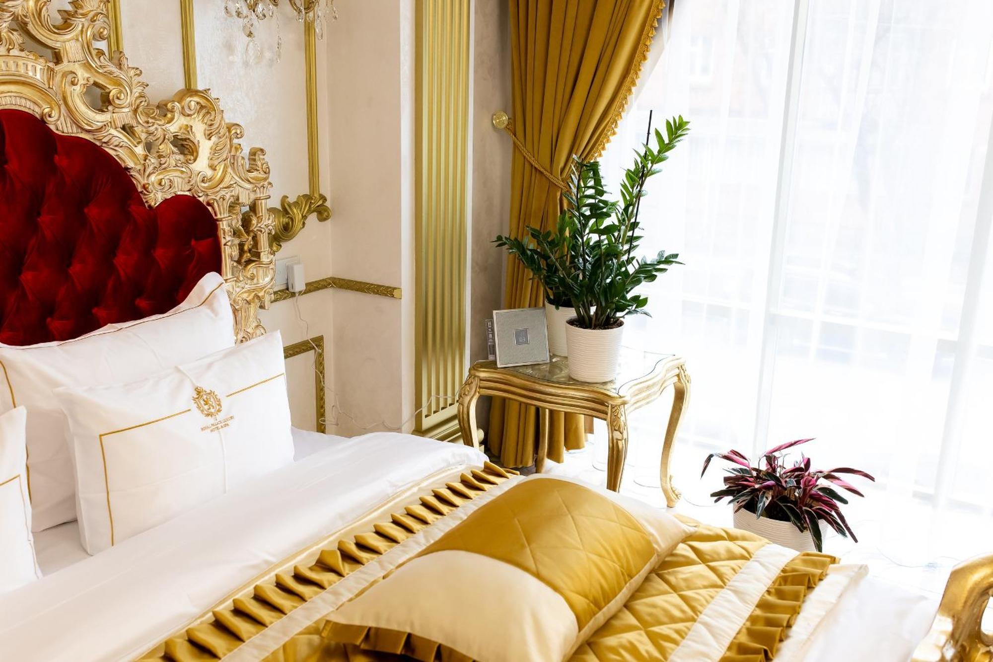 Royal Palace Luxury Hotel And Spa Khmelʼnytsʼkyy الغرفة الصورة