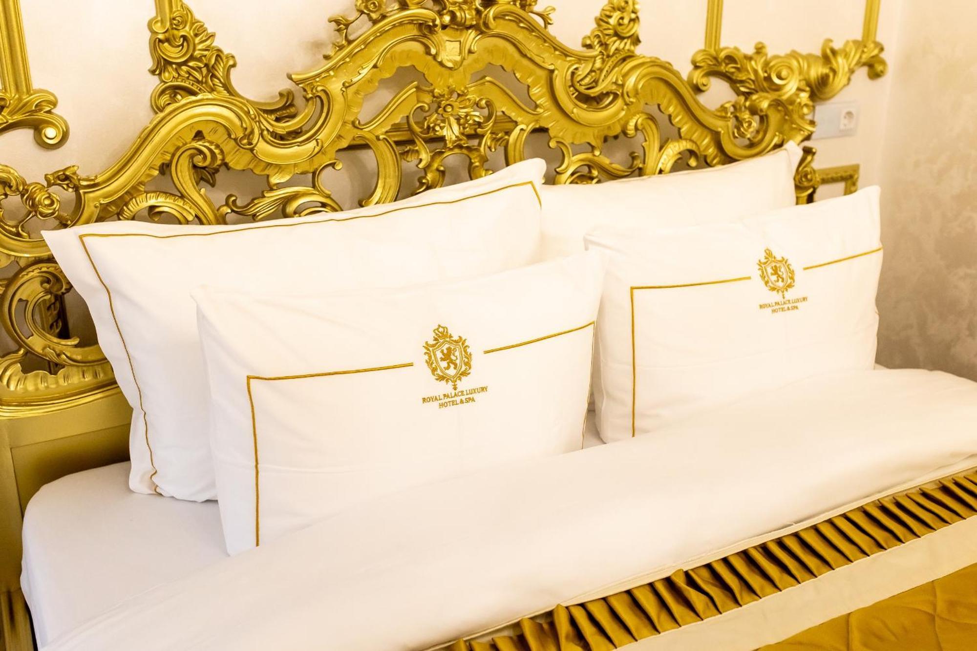 Royal Palace Luxury Hotel And Spa Khmelʼnytsʼkyy الغرفة الصورة
