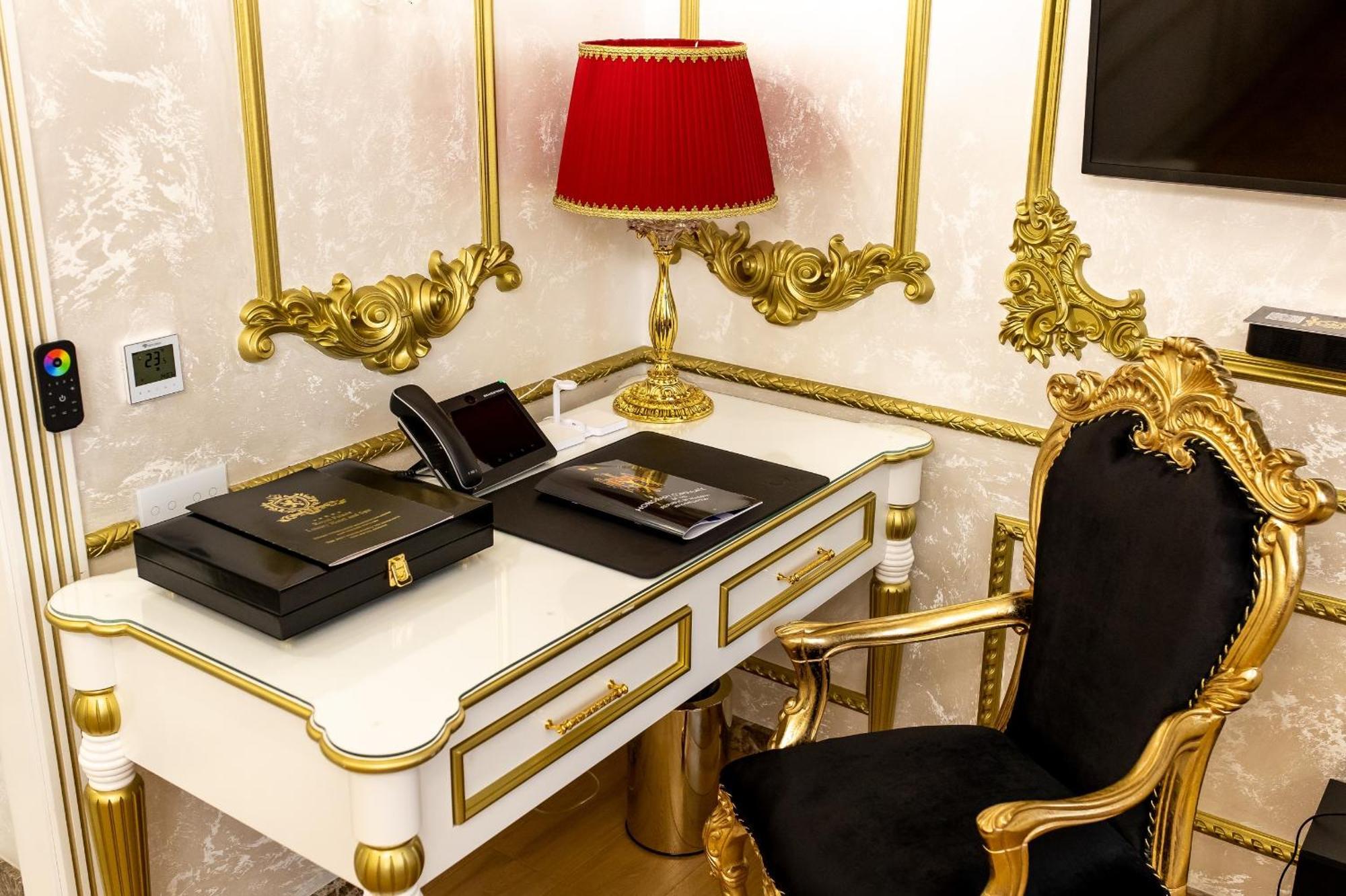 Royal Palace Luxury Hotel And Spa Khmelʼnytsʼkyy الغرفة الصورة