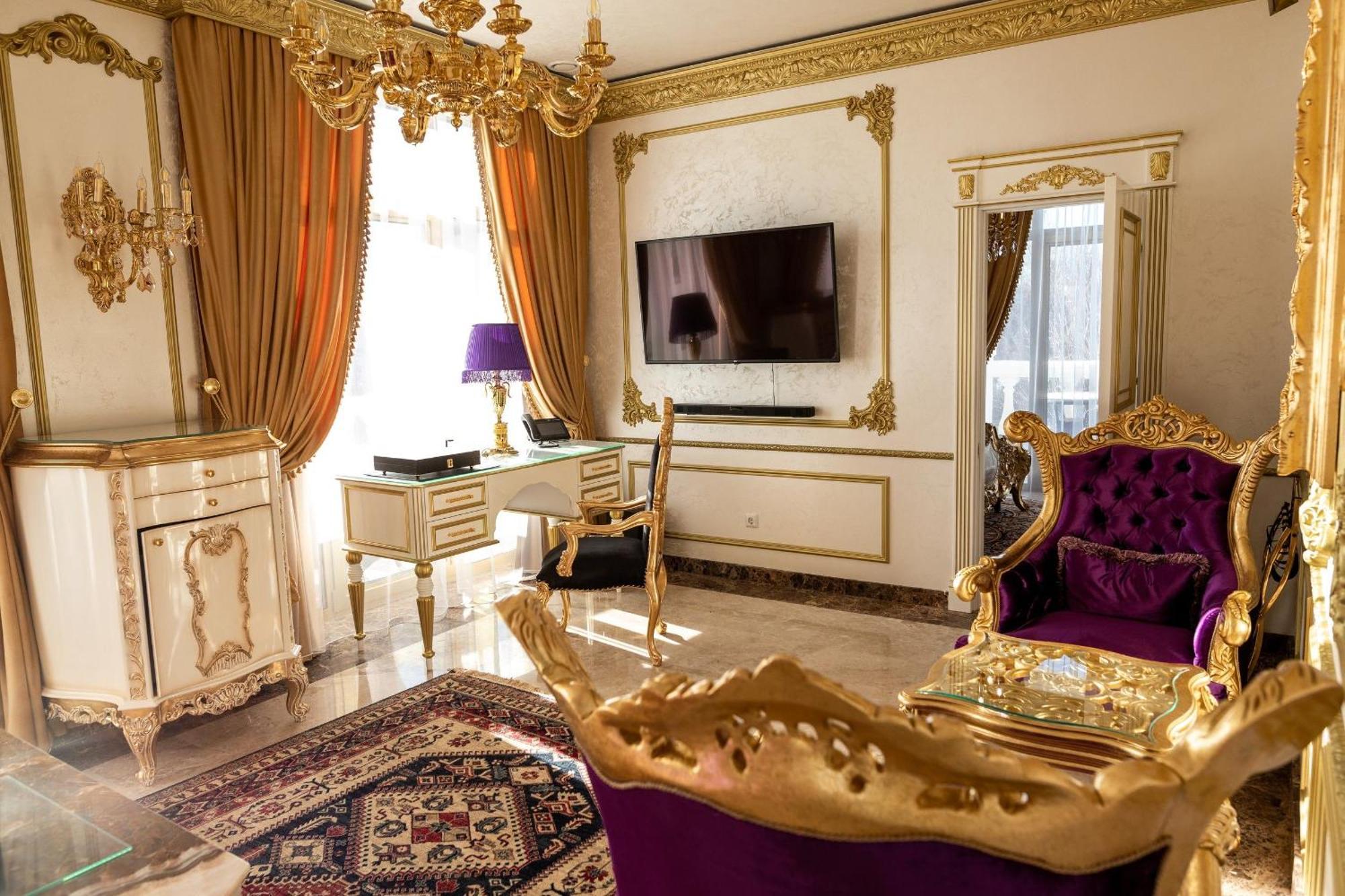 Royal Palace Luxury Hotel And Spa Khmelʼnytsʼkyy الغرفة الصورة