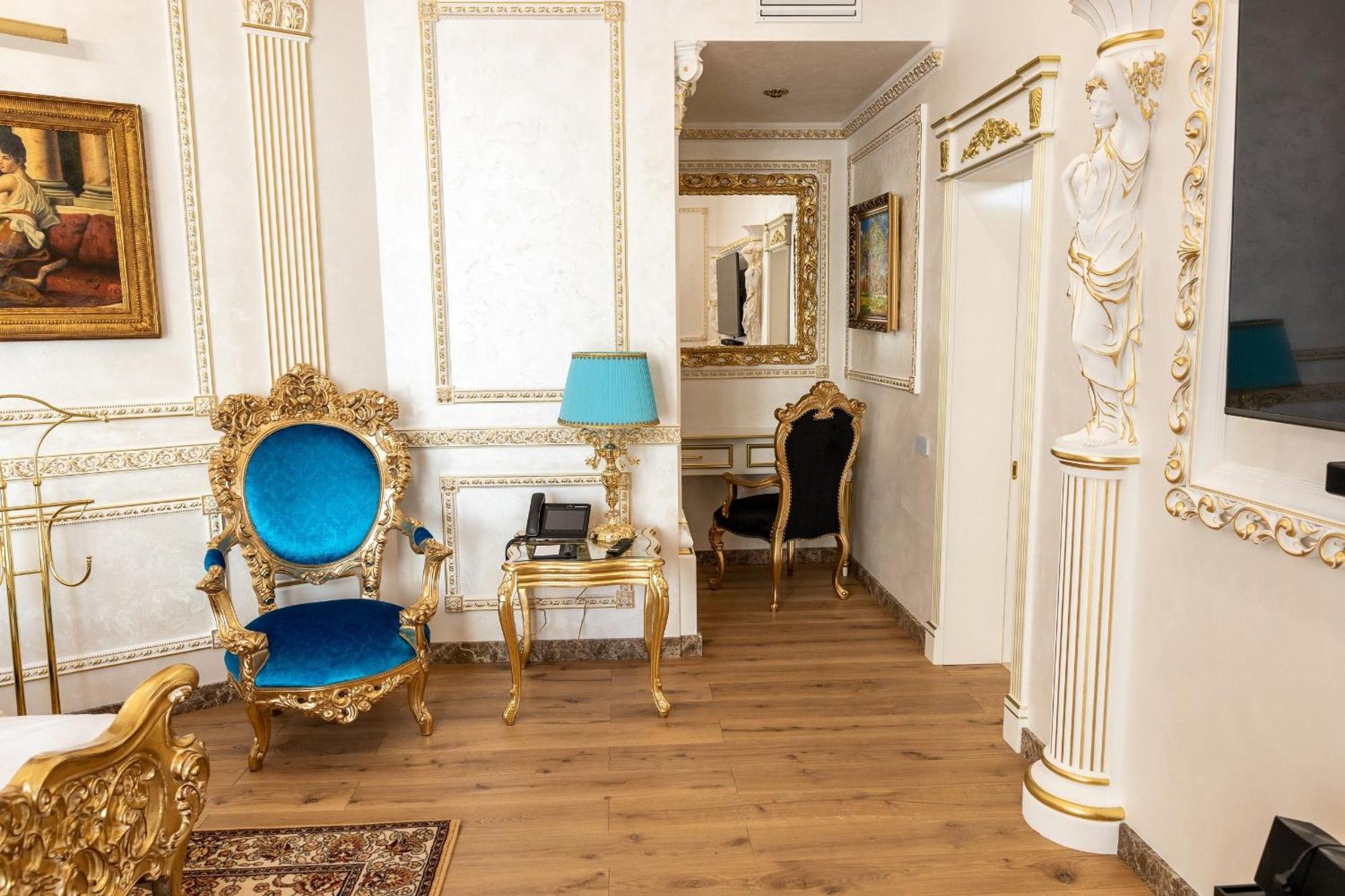 Royal Palace Luxury Hotel And Spa Khmelʼnytsʼkyy الغرفة الصورة